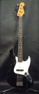 Fender_Jazz Bass JPN (BLK)